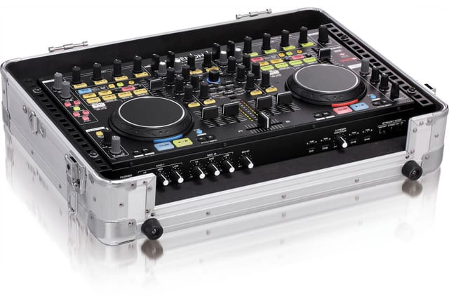 Сребрист Zomo Flightcase MFC-6000 за DJ контролер, общ изглед