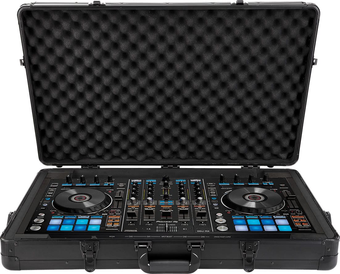 Zomo MFC-40 Flightcase с DJ контролер вътре