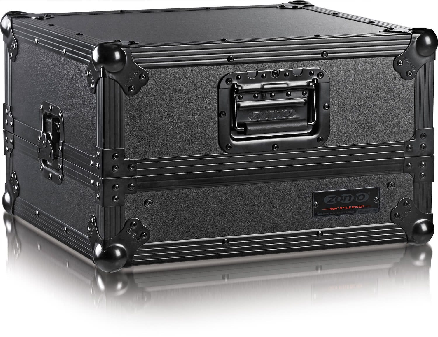 Zomo Flightcase PM-800 Plus NSE с отворен капак и отделение за миксер и лаптоп