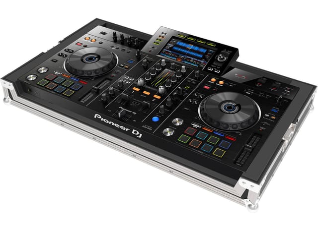 PEP FC-RX2 Flightcase за Pioneer XDJ-RX2 със сребристи ъглови протектори, външен изглед