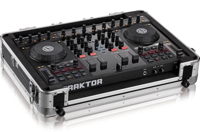 Черен Flightcase Zomo MFC-S4 за DJ контролер, изглед отпред