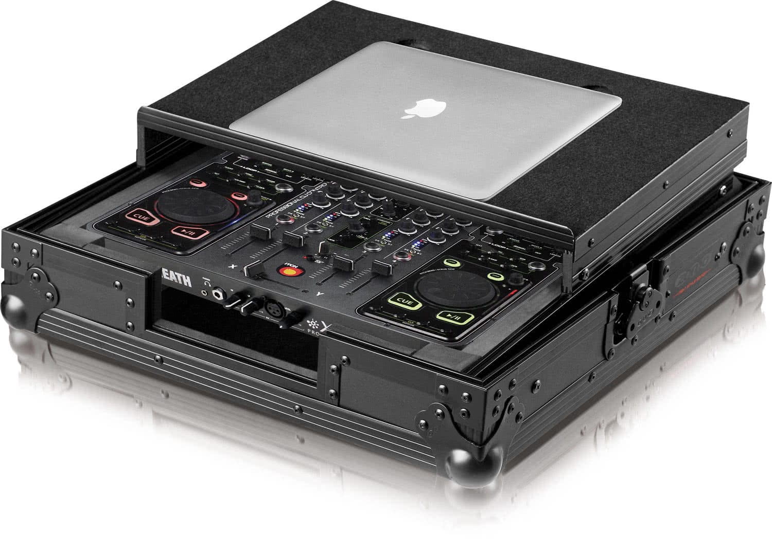 Zomo Flightcase Xone DX Plus NSE с отворен капак и контролер