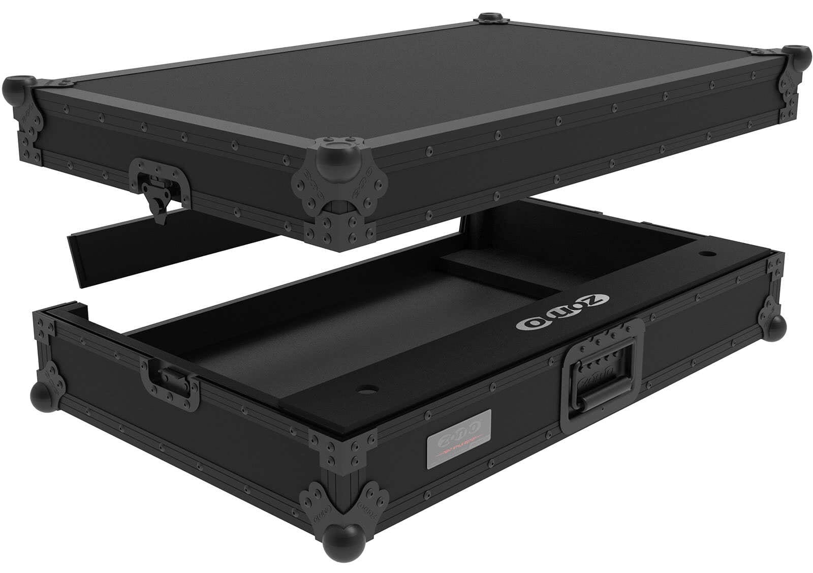 Zomo Flightcase Rane Four с отворен капак и облицовка от дунапрен