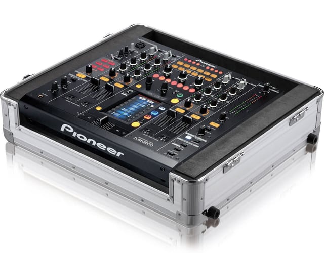 Zomo Flightcase DJM-2000 в сребристо, общ изглед на кейса