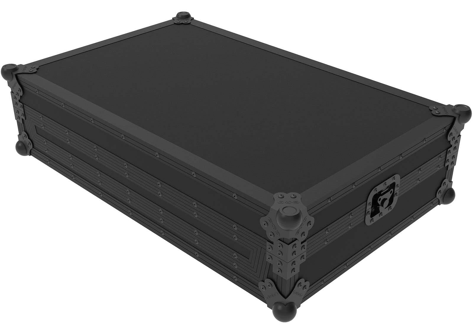 Контролер Rane FOUR, поставен във flightcase Zomo NSE